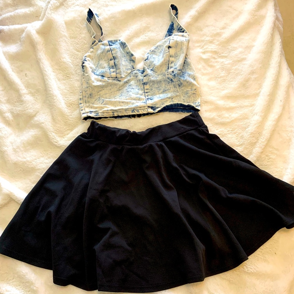 Crop top and skirt different sizes